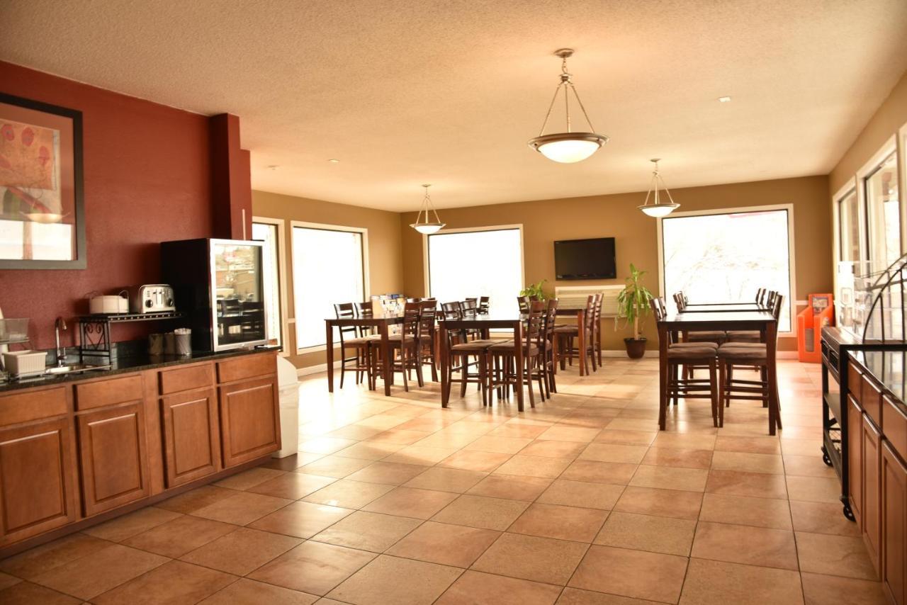 Super 8 By Wyndham Rapid City Rushmore Rd Экстерьер фото